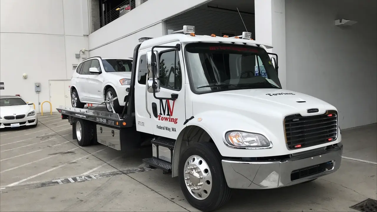 Top 5 Questions to Ask Before Choosing Towing Service