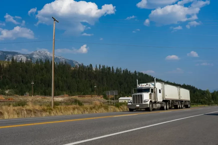 How Does Semi Truck Towing Differ From Regular Towing?