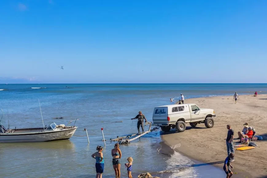 10 Ways Towing Services Can Help After an Accident