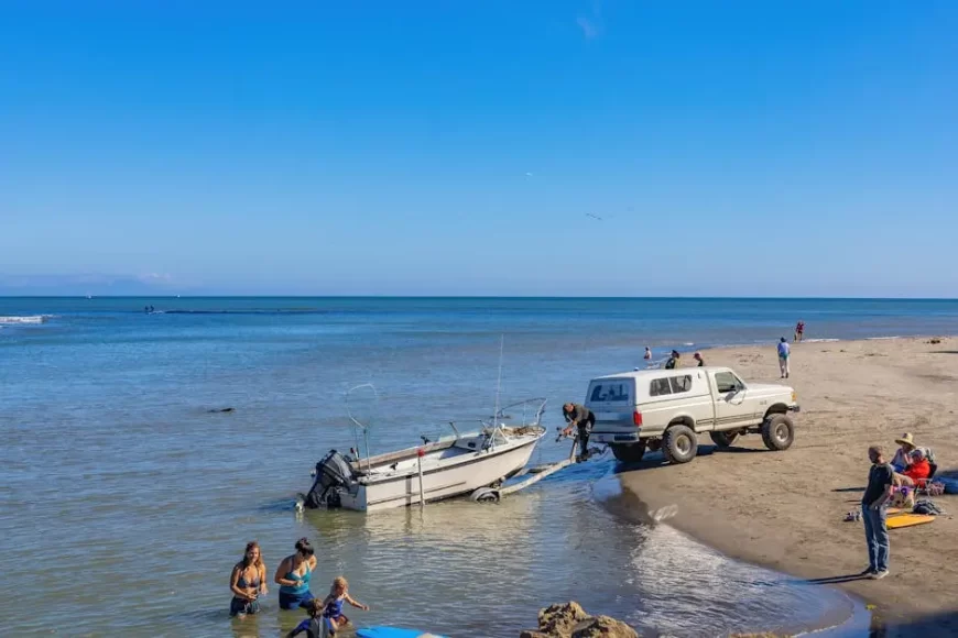When Should You Consider Heavy Duty Towing Services?