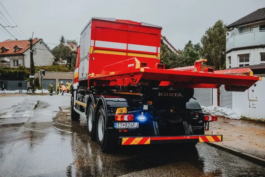Understanding the Importance of Professional Towing in Emergency Situations